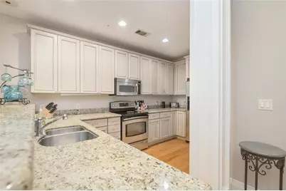 2207 Post Office Street #315, Galveston, TX 77550 - Photo 5