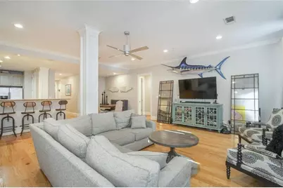 2207 Post Office Street #315, Galveston, TX 77550 - Photo 3