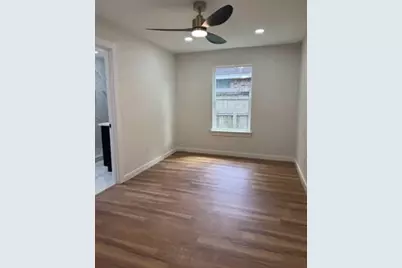 2211 Avenue C, Nederland, TX 77627 - Photo 11