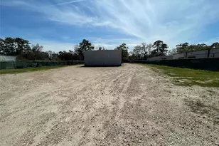 3502 Pinemont Dr, Houston, TX 77018 - Photo 3