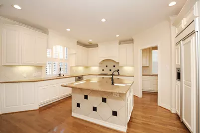 106 N Wynden Estates Court, Houston, TX 77056 - Photo 13