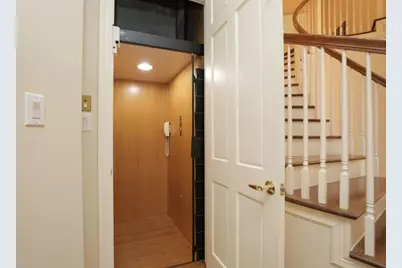 106 N Wynden Estates Court, Houston, TX 77056 - Photo 25