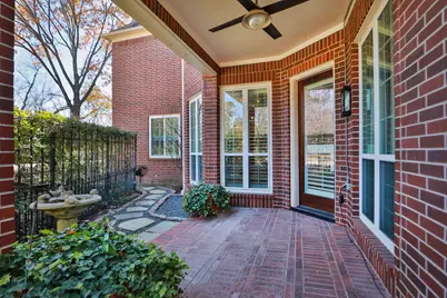 106 N Wynden Estates Court, Houston, TX 77056 - Photo 45