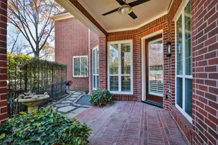 106 N Wynden Estates Ct, Houston, TX 77056 - Photo 45