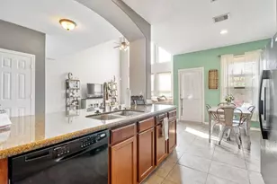 62 W Lasting Spring Cir, The Woodlands, TX 77389 - Photo 17