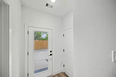 870 W Little York Road #C, Houston, TX 77091 - Photo 5