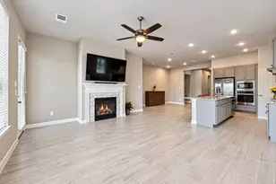 211 Selado Creek Dr, Conroe, TX 77304 - Photo 9