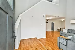 9234 Westwood Village Dr, Houston, TX 77036 - Photo 7