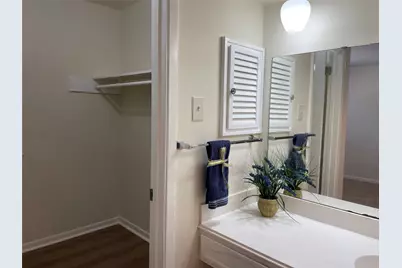 8830 Sharpcrest Street, Houston, TX 77036 - Photo 9