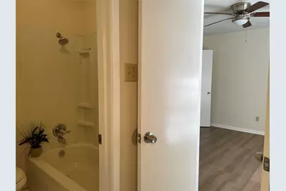 8830 Sharpcrest Street, Houston, TX 77036 - Photo 15