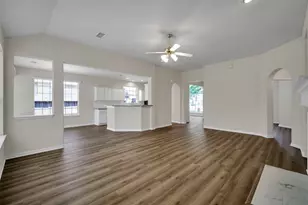 59 Hidden Meadow Dr, The Woodlands, TX 77382 - Photo 11