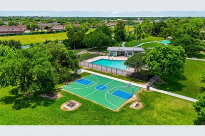7803 Grove Ridge Drive, Houston, TX 77061 - Photo 27