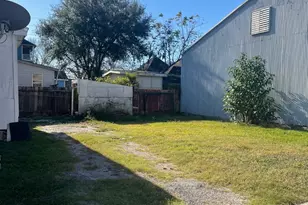 1517 Everett St, Houston, TX 77009 - Photo 3