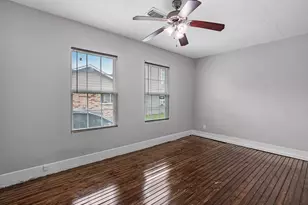 311 S 3rd St, Highlands, TX 77562 - Photo 9