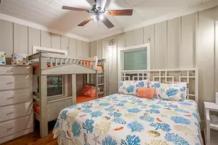 2433 Audubon Ave, Gilchrist, TX 77617 - Photo 9