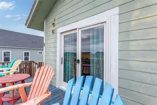 2433 Audubon Ave, Gilchrist, TX 77617 - Photo 11