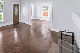 212 W Alabama St, Wharton, TX 77488 - Photo 9