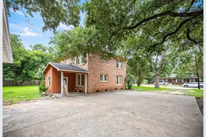 212 W Alabama Street, Wharton, TX 77488 - Photo 5