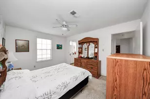 17 Winged Foot Dr, Conroe, TX 77304 - Photo 23