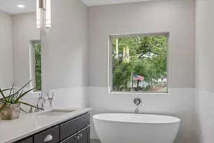 5214 Amber Sunrise Dr, Houston, TX 77018 - Photo 27