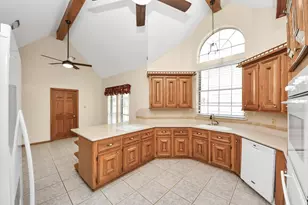 10503 Great Plains Ln, Houston, TX 77064 - Photo 15