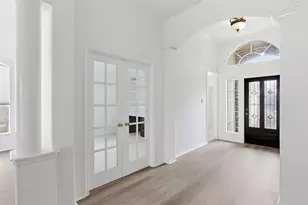 2326 Fairway Pointe Dr, League City, TX 77573 - Photo 3