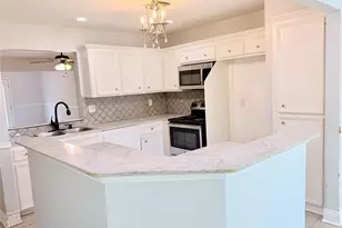 11106 Sageriver Dr, Houston, TX 77089 - Photo 13