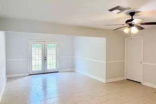 11106 Sageriver Dr, Houston, TX 77089 - Photo 17