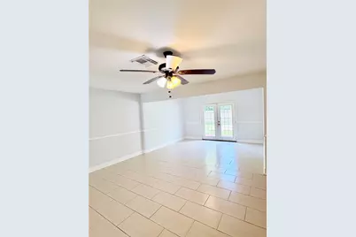 11106 Sageriver Drive, Houston, TX 77089 - Photo 19