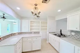 11106 Sageriver Dr, Houston, TX 77089 - Photo 11