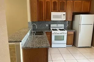 4227 Benard Ct, Pasadena, TX 77503 - Photo 5