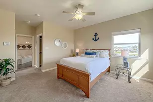 1303 Tiki Dr, Tiki Island, TX 77554 - Photo 25