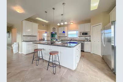 1303 Tiki Drive, Tiki Island, TX 77554 - Photo 7