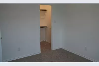 517 Oak Chase Avenue, Dayton, TX 77535 - Photo 15