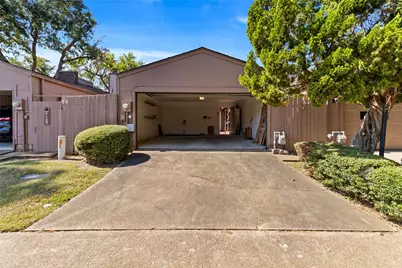 54 N Bachelor Button Street, Lake Jackson, TX 77566 - Photo 9
