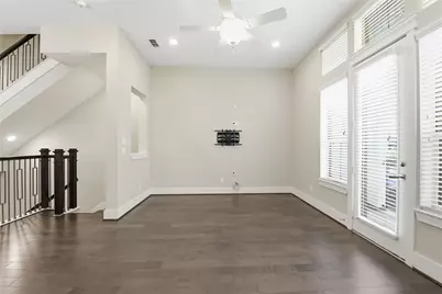 819 Algona Avenue, Houston, TX 77008 - Photo 9