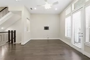 819 Algona Ave, Houston, TX 77008 - Photo 9