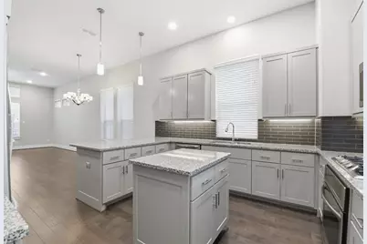 819 Algona Avenue, Houston, TX 77008 - Photo 15