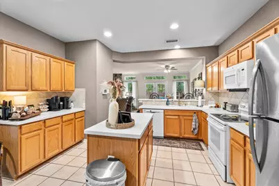 31 Endor Forest Place, The Woodlands, TX 77382 - Photo 17