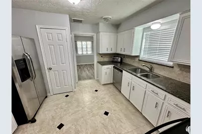 4310 Cinnabar Drive, Houston, TX 77072 - Photo 15
