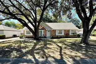 4310 Cinnabar Dr, Houston, TX 77072 - Photo 3