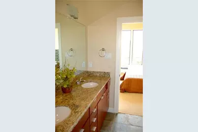 1525 Birdsall #B, Houston, TX 77007 - Photo 9