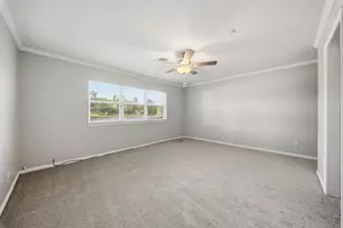 525 E Lake Dr, Livingston, TX 77351 - Photo 13