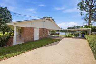 525 E Lake Dr, Livingston, TX 77351 - Photo 19