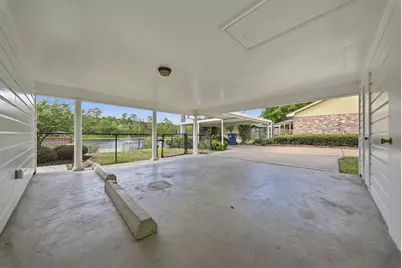 525 E Lake Drive, Livingston, TX 77351 - Photo 21