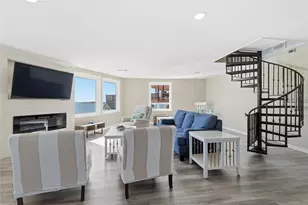 130 Tamana Dr, Tiki Island, TX 77554 - Photo 9