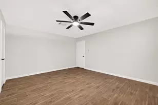 247 Castlewood Dr, Spring, TX 77386 - Photo 29