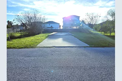 1013 63rd Street, Galveston, TX 77551 - Photo 1