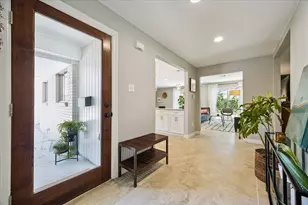 8827 McAvoy Dr, Houston, TX 77074 - Photo 5