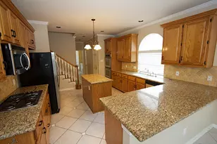 1615 Greenleaf Oaks Dr, Sugar Land, TX 77479 - Photo 5